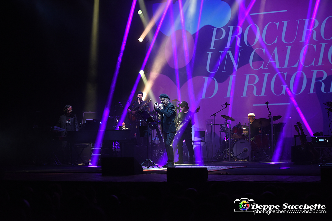 VBS_7950 - Concerto Samuele Bersani - Cinema Samuele.jpg